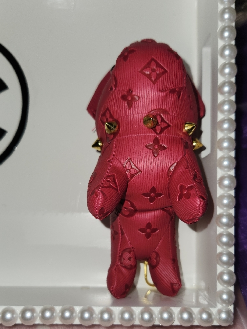 Red Designer-Style Dog Keychain Charm - Picture 4 of 5